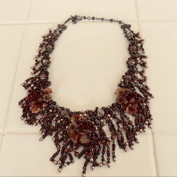 Jewelry - 3/$18.   Necklace Beaded collar. EUC